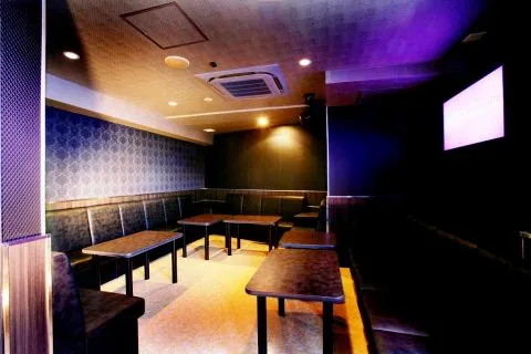 カラオケ JOYSOUND金山店 店内写真1