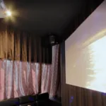 シングルプロジェクタールームA